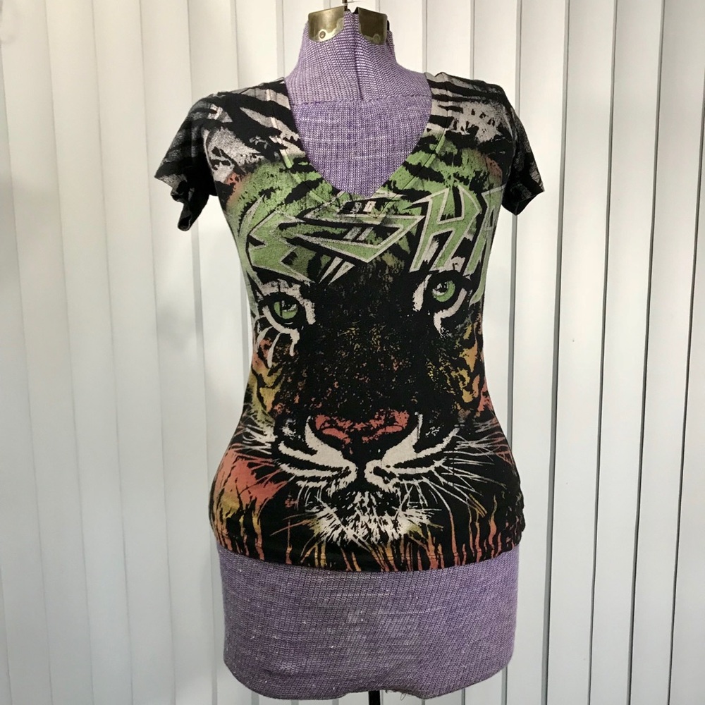Kesha shirt✨🐱